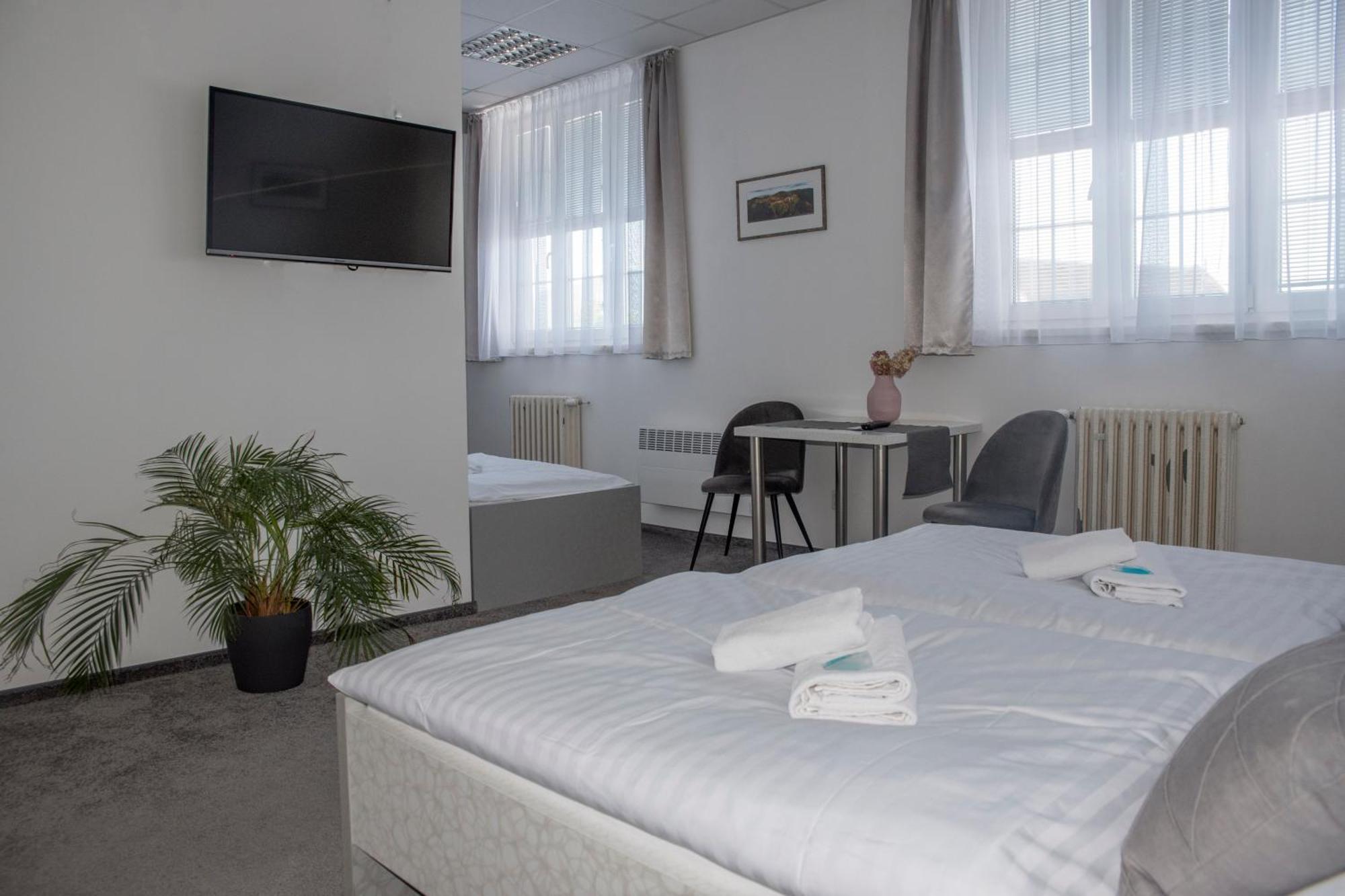 CLASSIC apartmány Třinec Esterno foto