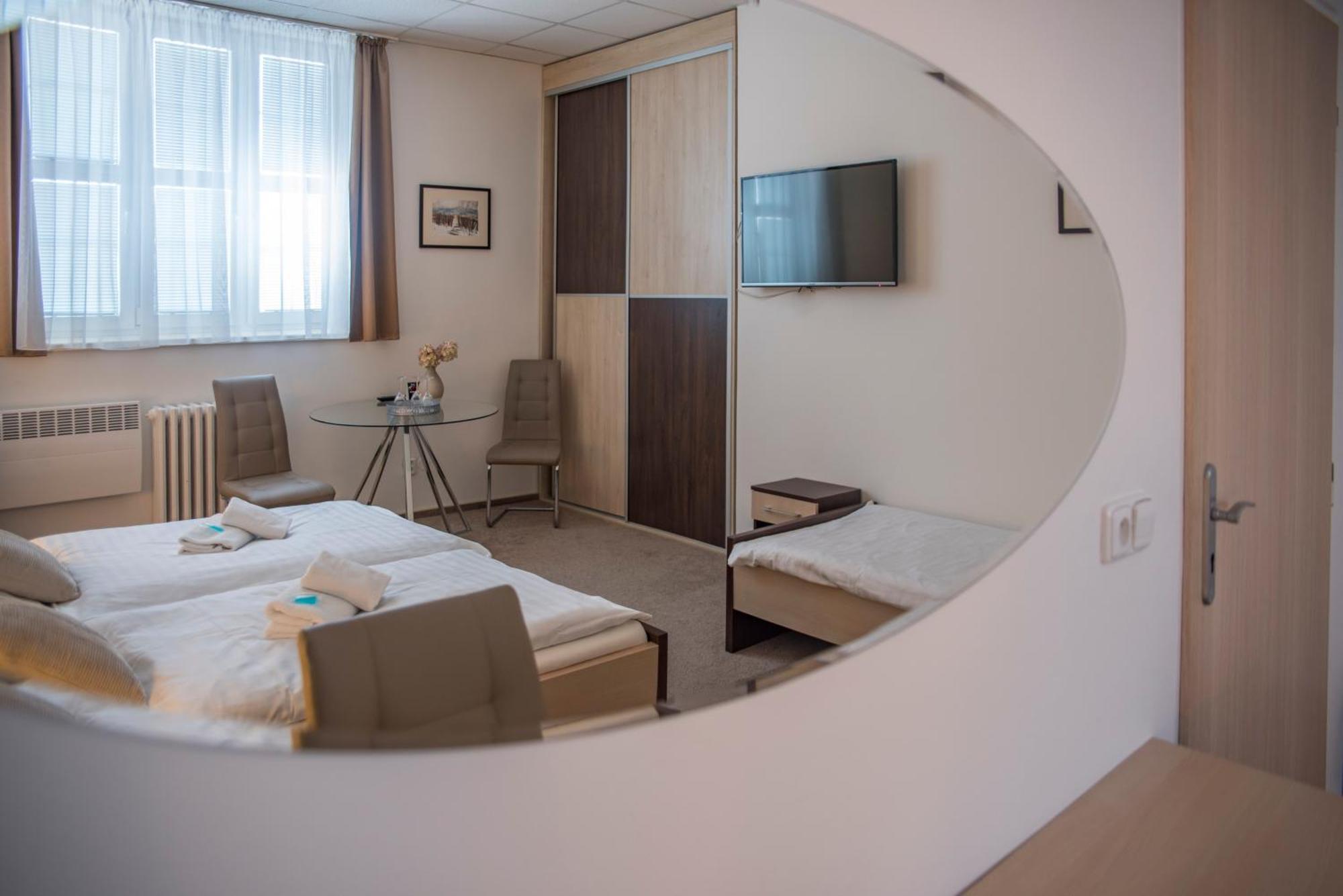 CLASSIC apartmány Třinec Esterno foto